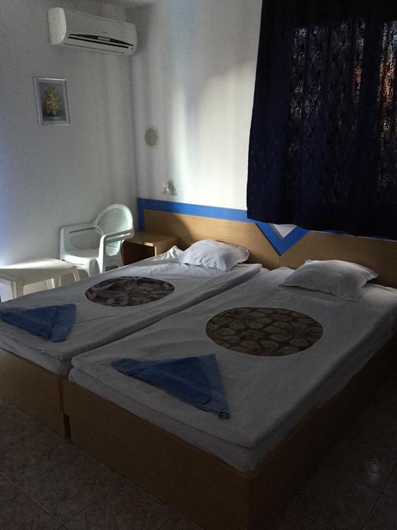 Elvira Hotel Равда Экстерьер фото