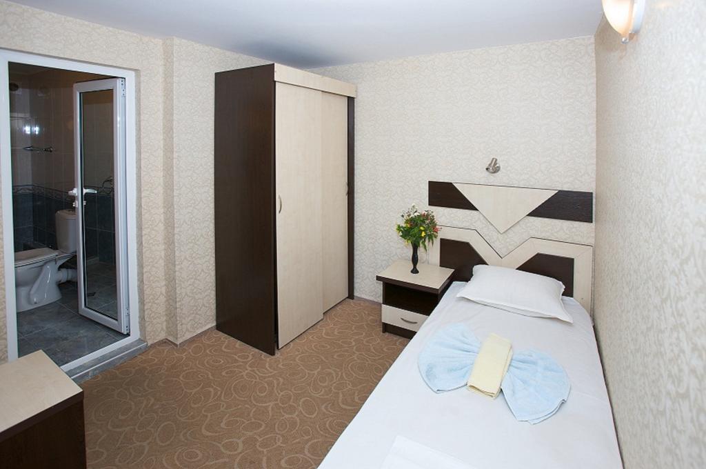 Elvira Hotel Равда Номер фото
