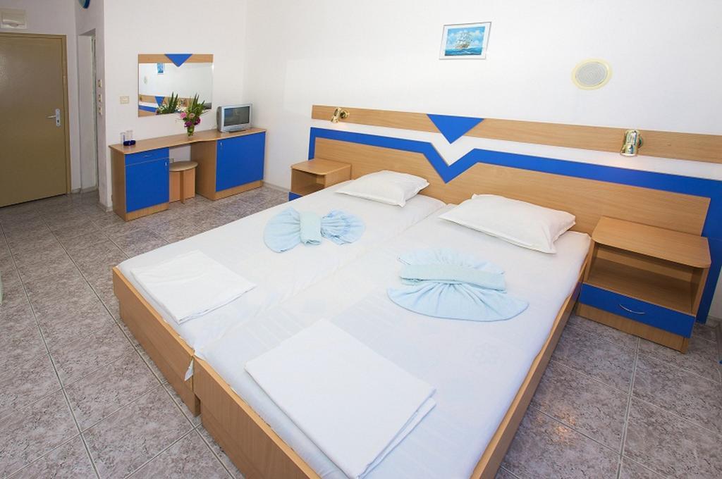 Elvira Hotel Равда Номер фото