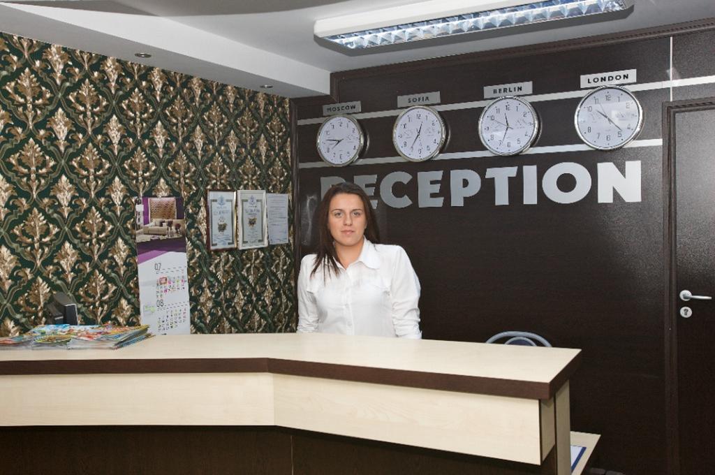 Elvira Hotel Равда Экстерьер фото